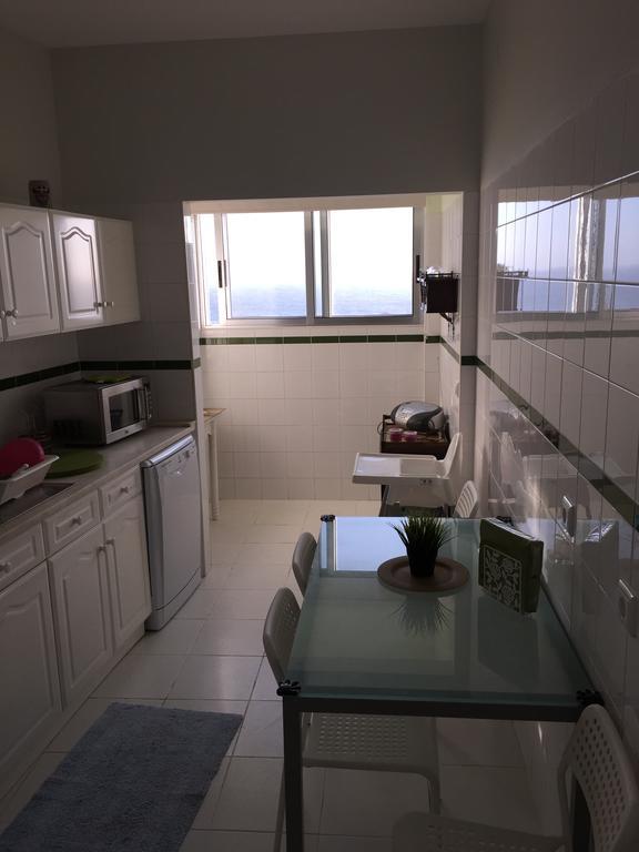Appartamento Flat with the sea view OOporto Esterno foto